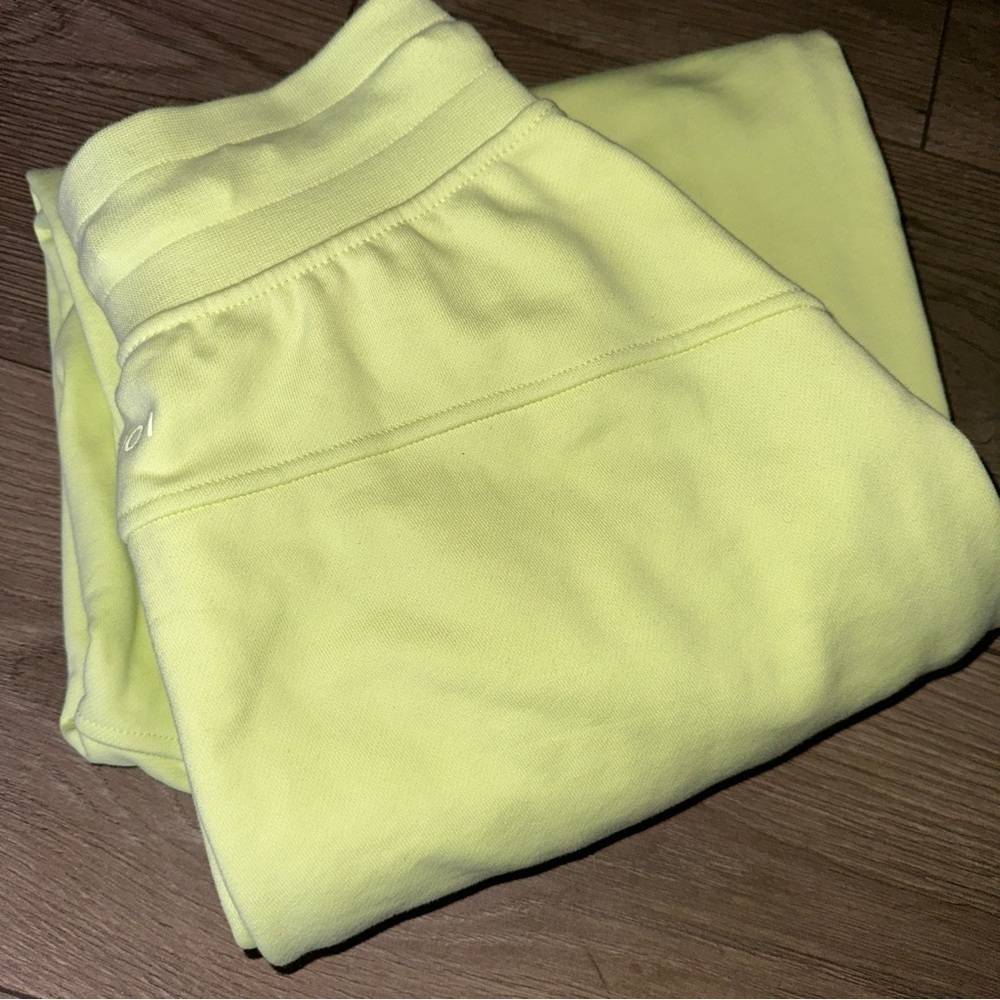 Lululemon Relaxed Fit Super-High Rise Full Length Jogger Sweatpants size 4 - Picture 6 of 13